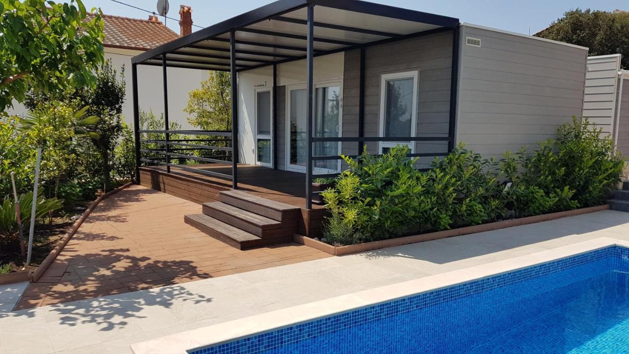 Mobile Homes Suha Punta Kampor Exteriör bild